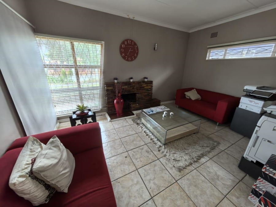 5 Bedroom Property for Sale in Labram Northern Cape